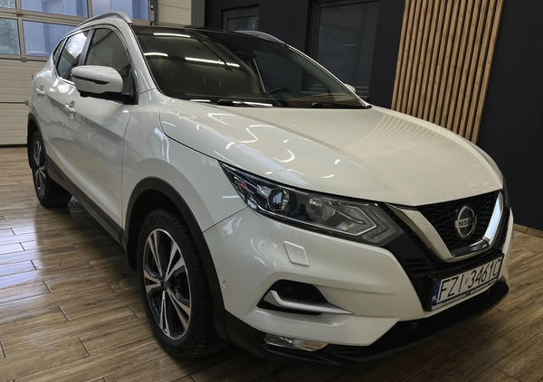 Nissan Qashqai cena 62900 przebieg: 120000, rok produkcji 2018 z Skoczów małe 742